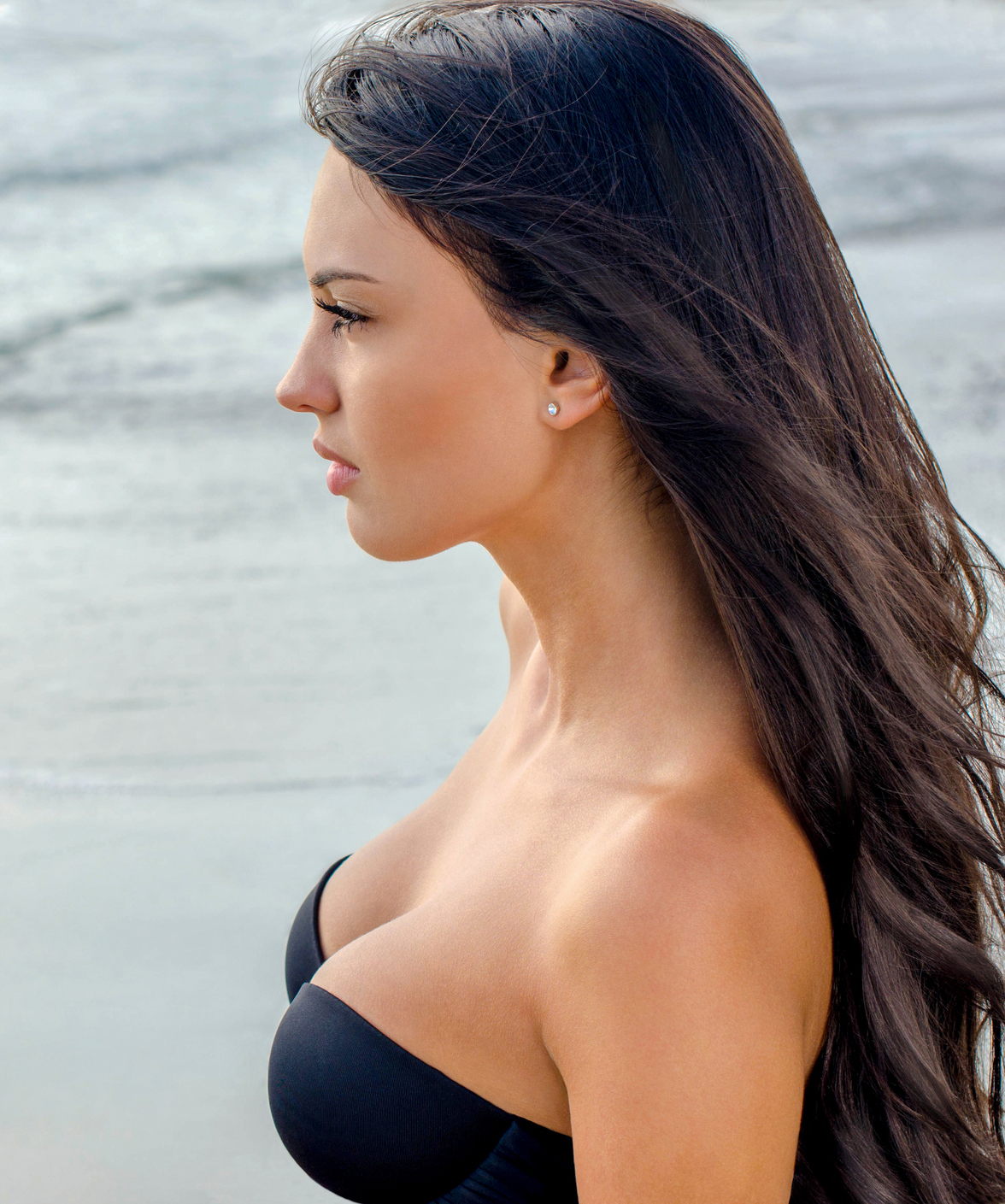 Sexy girl looking at the sea Xeomin® in Akron, OH